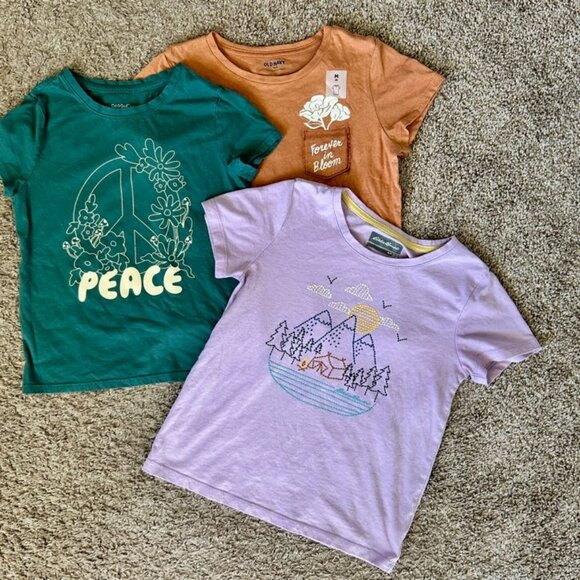 Girls’ 3-Pack Graphic Tees | Size Medium | Old Navy, Cat & Jack & Eddie Bauer - Picture 1 of 15